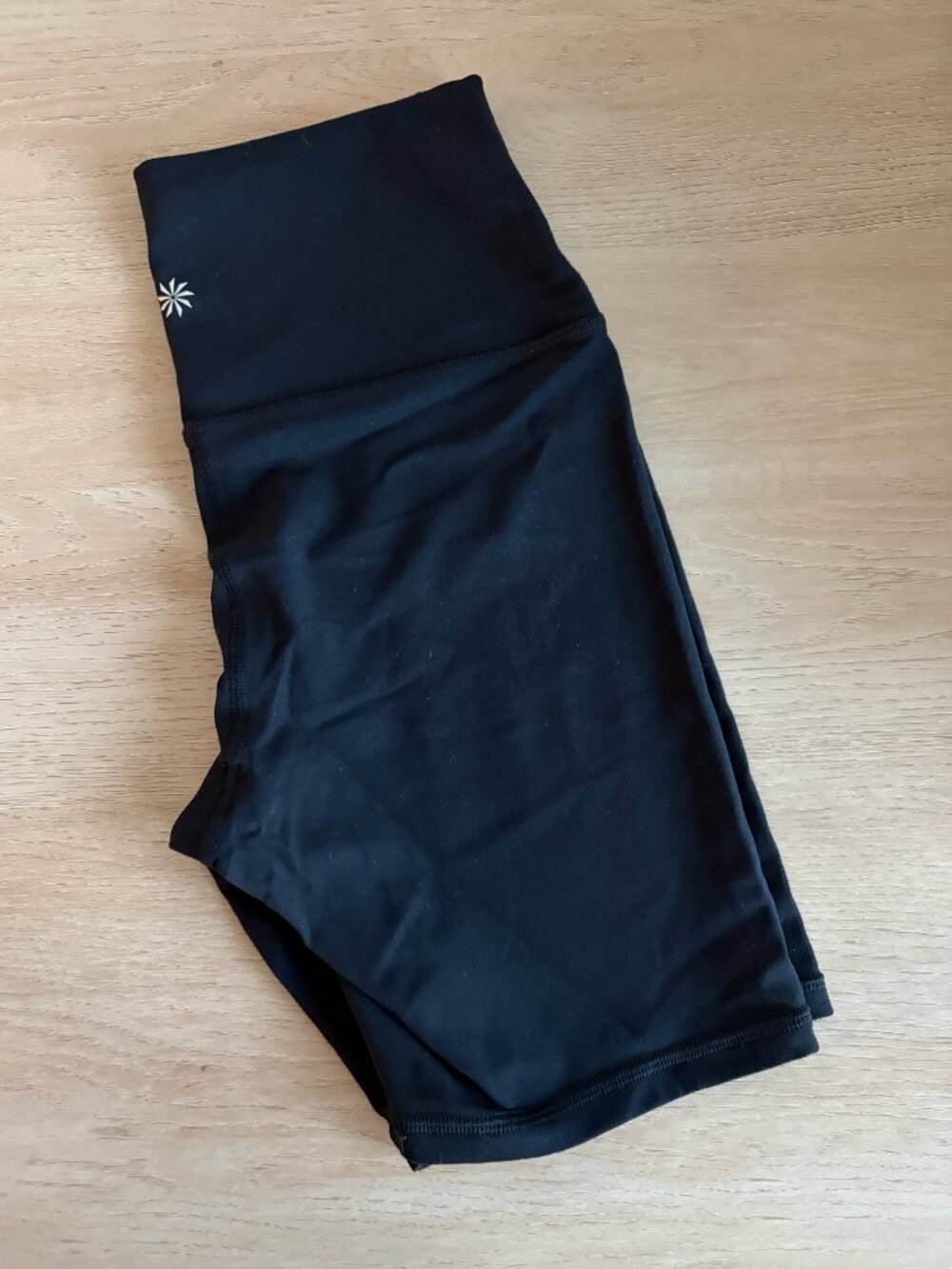 Athleta Transcend 7" Short